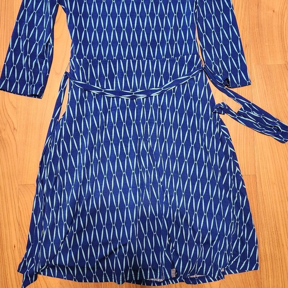 41 Hawthorn Faux Wrap Dress in Light Blue and Royal Blue Print SMALL - Picture 6 of 11